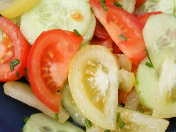 Einfacher Tomaten-Gurken-Salat